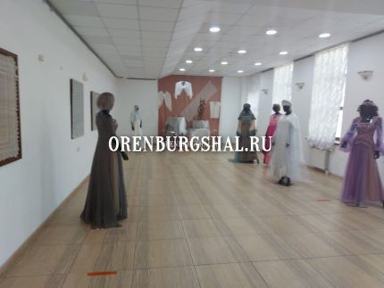 оренбургский пуховый платок в музее