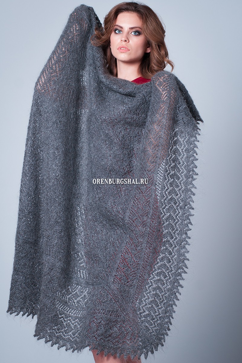 Lacy shawl 'Romantic nature'