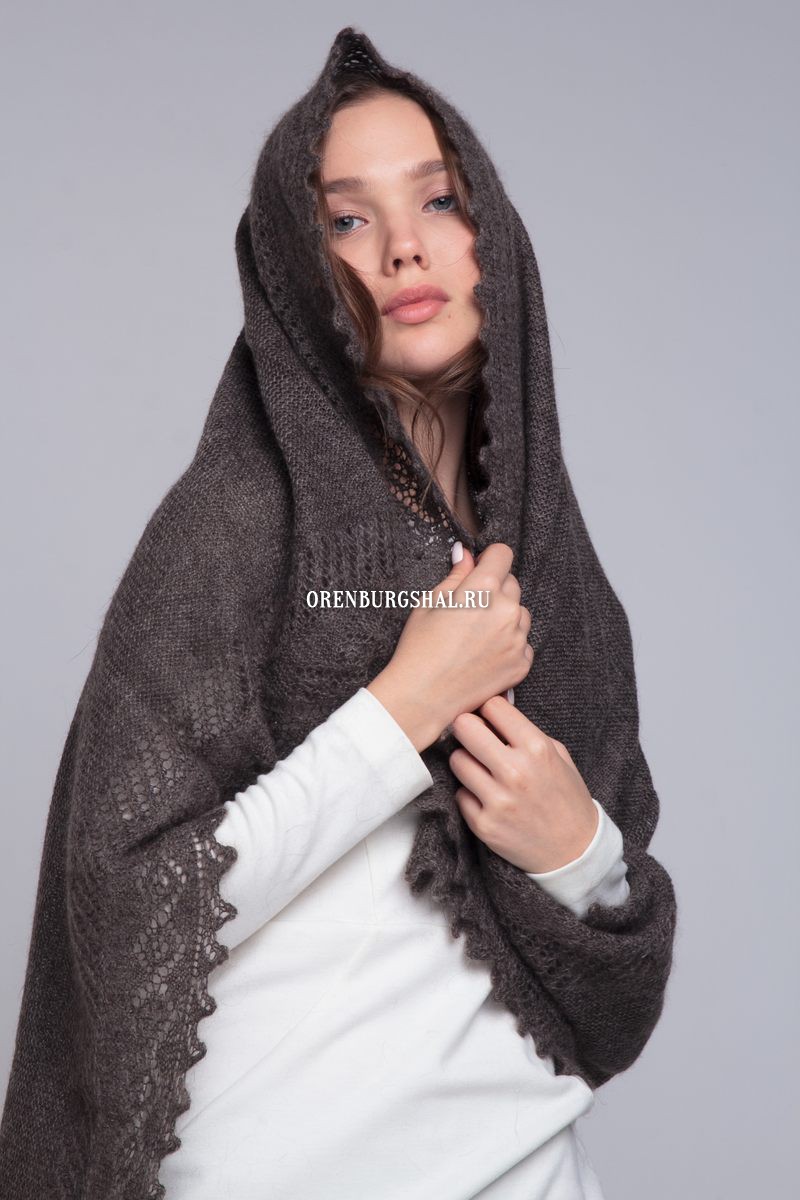 Gray shawl 'Classic'