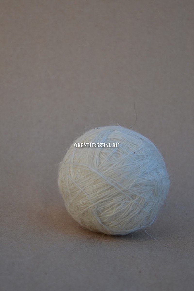 White downy yarn